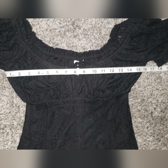 No Boundaries| Lace High-Low Off The Shoulder Peasant Summer Dress - Picture 3 of 6